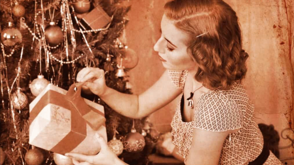 Quirky retro accessories from Fashion Hut – unique Cornwall gift inspiration