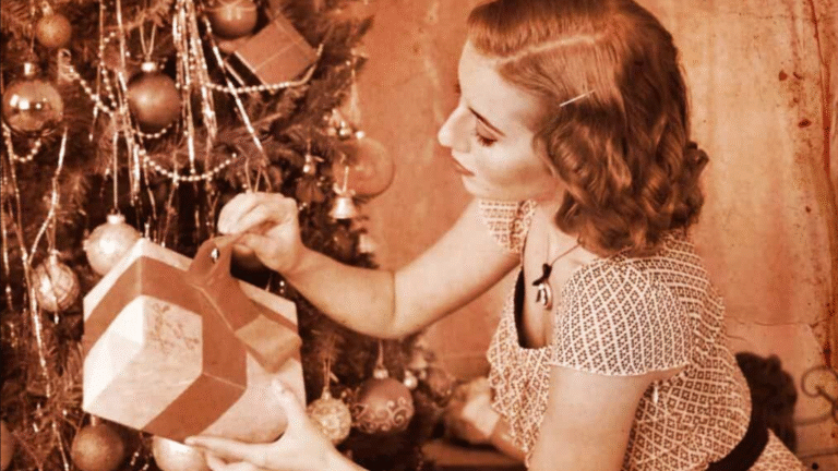 Gift Shops Cornwall: 11 Unique Retro Gifts from Fashion Hut